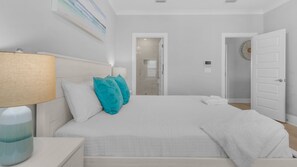3 bedrooms, desk, iron/ironing board, WiFi
