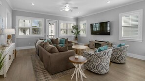 Télévision, espaces bureaux, écrans d'ordinateur