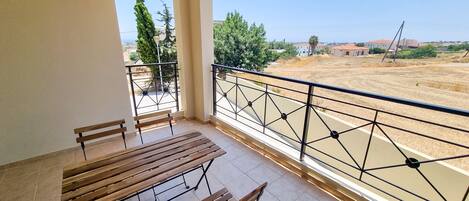 Leilighet – comfort, 2 soverom, bassengutsikt | Terrasse/patio