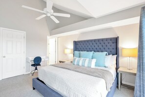 3 chambres, bureau, Wi-Fi gratuit, draps fournis