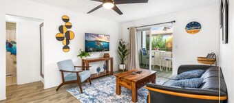 1-Bed Rental in Downtown Kailua-Kona with Pool  Lanai and Convenient Location