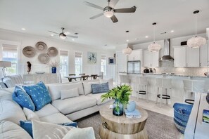 Smart TV - Green Wave | Pet Friendly, Near Beach + Amenities (Inlet Beach)