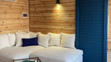 Smart TV 32-inci dengan saluran TV digital dan TV