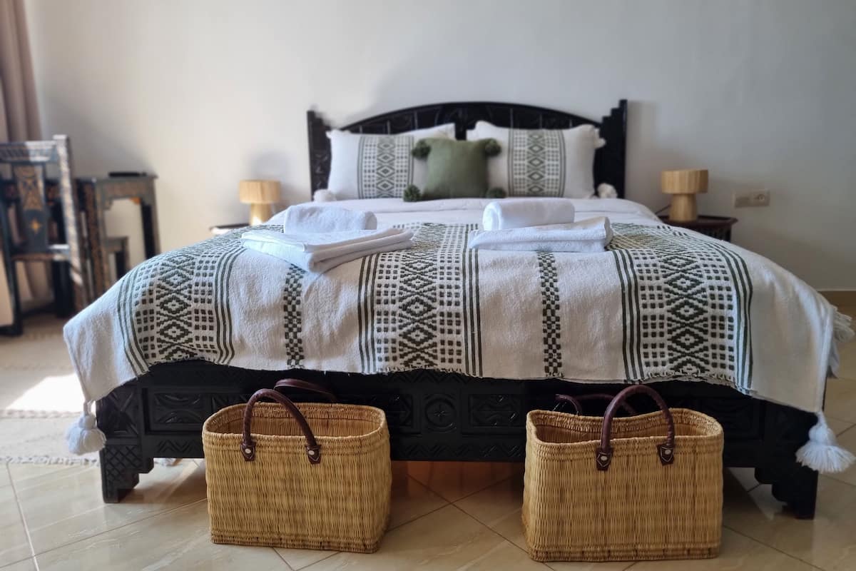 1 chambre, literie de qualité supérieure, décoration personnalisée