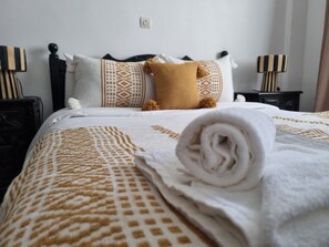 Standard Room | Premium bedding, individually decorated, individually furnished, desk - Riad Searenity (Aourir)