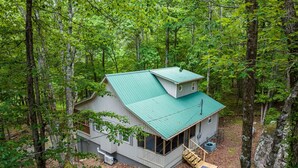 Exterior - BIG-3BR/3BA+HotTub+Game Room+FirePit+Great Location (Mentone)