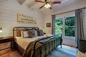 3 多间卧室、熨斗/熨衣板、WiFi、床单