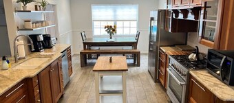 Coaches House 1.5 mile from Ben Griffin Stadium