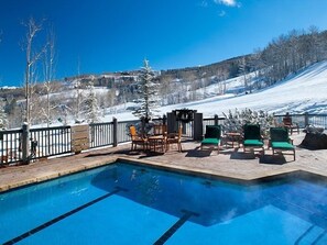 Appart'hôtel, 2 chambres | Piscine