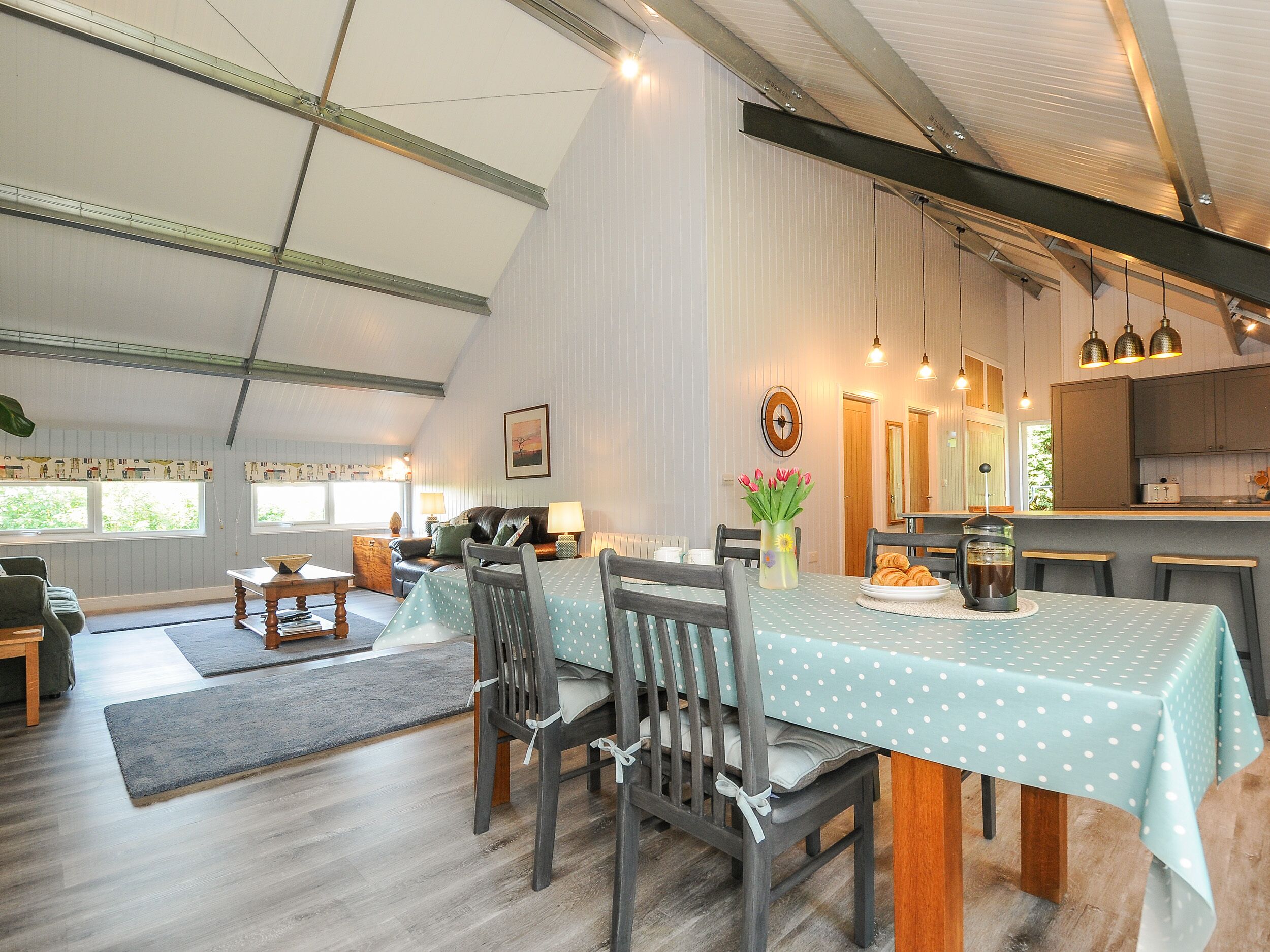 THE SHED, family friendly, character holiday cottage in Looe