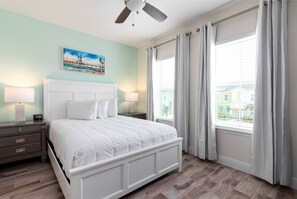3 habitaciones, tabla de planchar con plancha, cuna de viaje y wifi