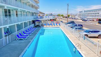 Seasonal outdoor pool
