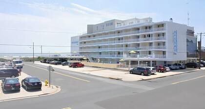 Nassau Inn Beachfront