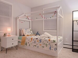 4 chambres, bureau, lit de bébé portatif, accÚs au Wi-Fi (inclus)