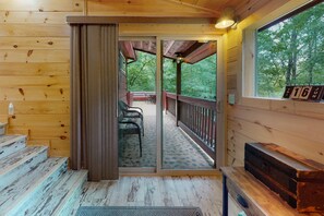 Interior - Tranquility Place | Cabin in Ellijay with Hot Tub (Ellijay)