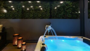 Building design - Lakeside Hotel Plitvice (Plitvicka Jezera)
