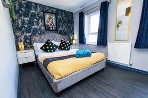 3 bedrooms, iron/ironing board, free WiFi, bed sheets