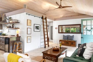 Living area - KBM Resorts | FREE CAR | International Colony Club | 2-Bedroom Cottage, True Essence of Hawaii! ICC-11 (Lahaina)