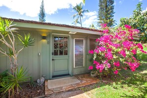 Exterior detail - KBM Resorts | FREE CAR | International Colony Club | 2-Bedroom Cottage, True Essence of Hawaii! ICC-11 (Lahaina)