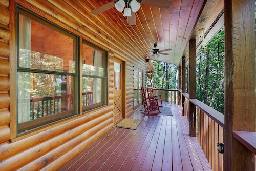 The Woods At Whitetail Ridge- 2 fireplaces-