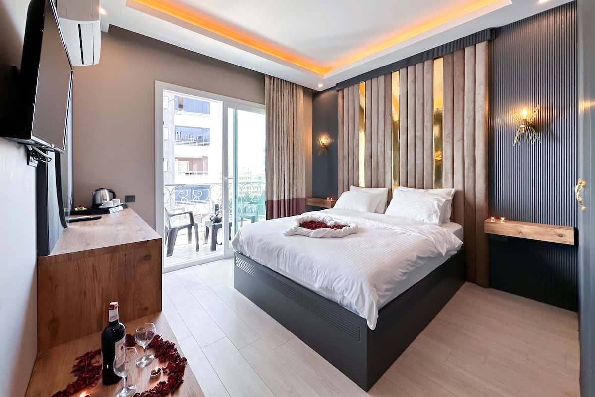 Luxury Room | 1 bilik tidur, item bar mini percuma, peti besi dalam bilik