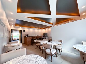 Couples dining - Teker Luxury Hotel (Mezitli)