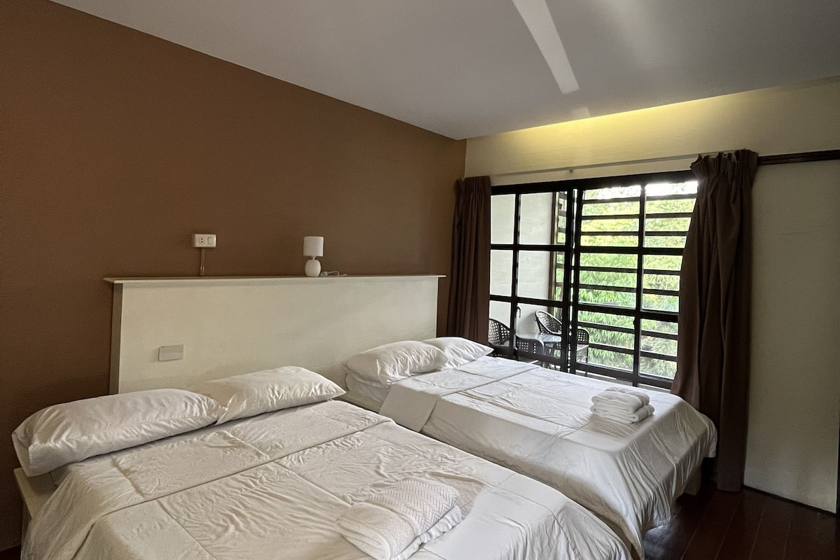 Camera con letto matrimoniale o 2 letti singoli | 2 camere, minibar, tende oscuranti, ferro/asse da stiro