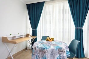 Dining - Home2Book Bright Drago Terrace Apt near Beach (Puerto de la Cruz)