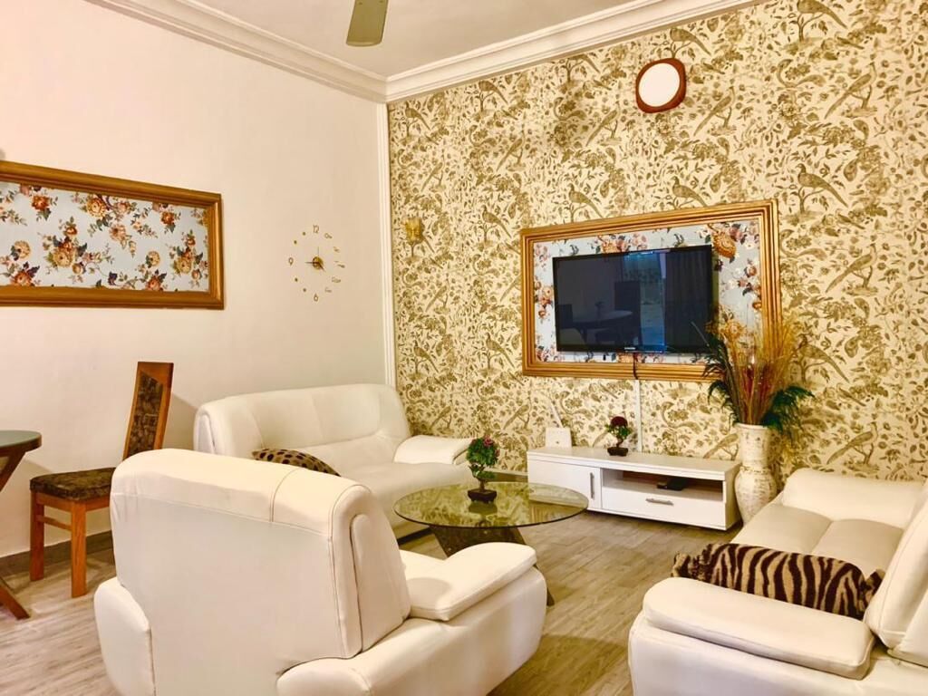 智能电视、壁炉