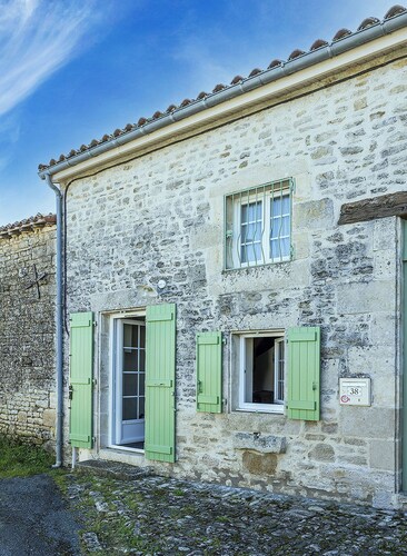Gite Dans un Petit Hameau Proche du Marais Poitevin