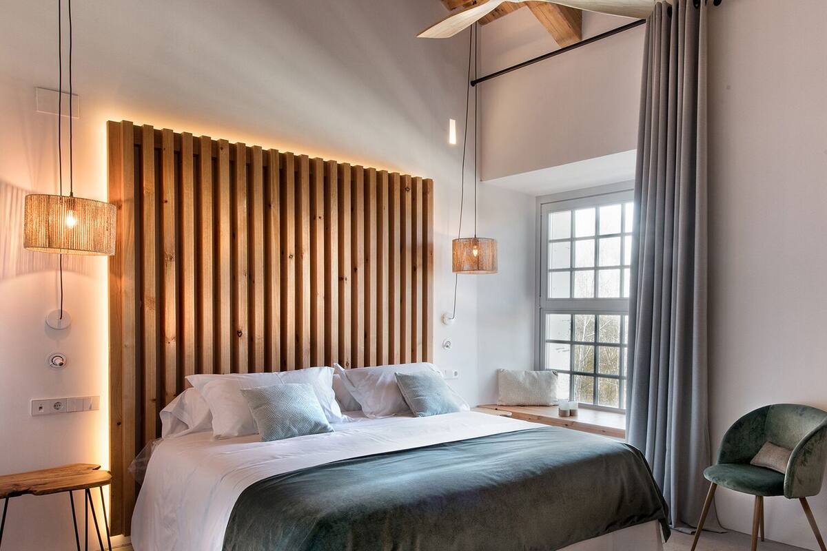 Adapted Double Room 208: Fábrica de los Sueños
