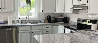 Location, location, location! Full house steps to the Watkins Glen State Park!