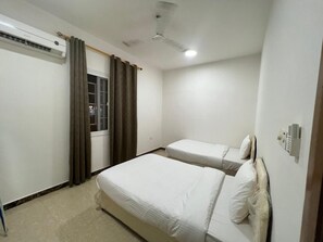 2 Schlafzimmer, hochwertige Bettwaren, Pillowtop-Betten