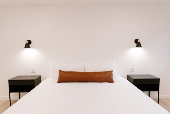 1 bedroom, WiFi, bed sheets