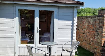 Secluded Cabin Close to the Yorkshire Wolds on old Railway Line