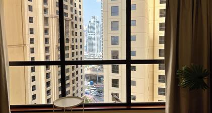 Robin Beach Hostel JBR