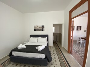 2 quartos, ferros/tábuas de passar roupa, Wi-Fi de cortesia