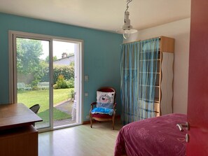 3 chambres, fer et planche Ă repasser, Wi-Fi gratuit, draps fournis