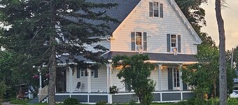 Sunflower Guest Suites