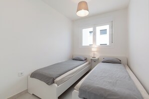 3 soverom, strykejern/-brett, wi-fi (inkludert) og sengetøy
