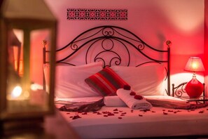 4 bedrooms, iron/ironing board