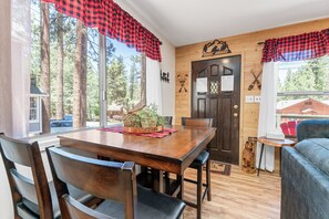 In-room dining - The Twisted Twig (Big Bear Lake)