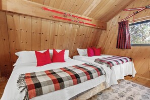 2 bilik tidur, Wi-fi percuma, cadar katil