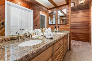Cabin cơ bản | Phòng tắm