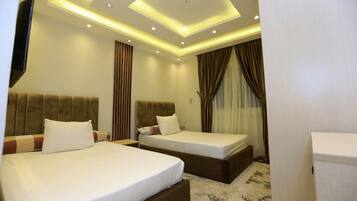 Blackout curtains, soundproofing, iron/ironing board, free WiFi