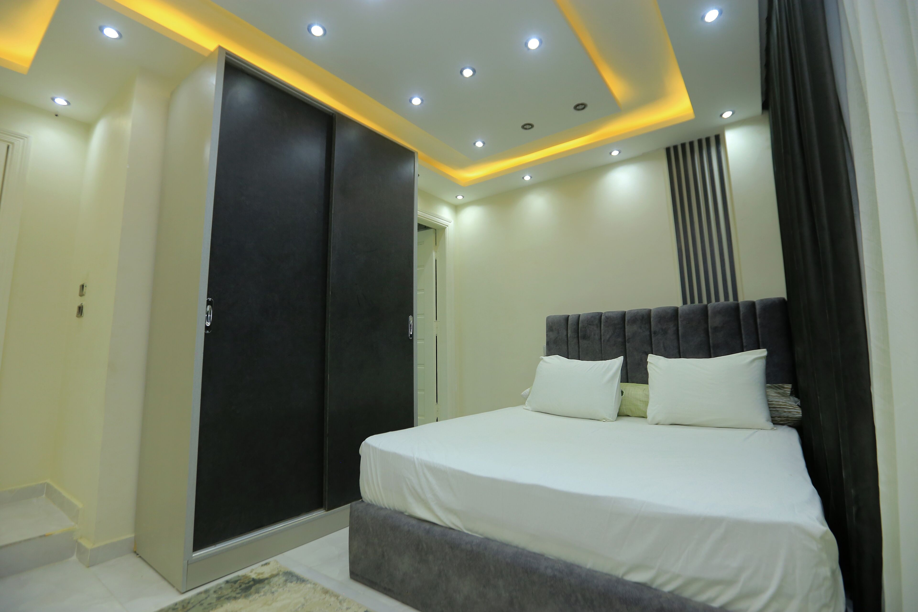 Deluxe Double or Twin Room | Blackout drapes, soundproofing, iron/ironing board, free WiFi