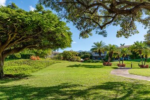 Exterior - Upscale and Elegant Vistas (Kihei)