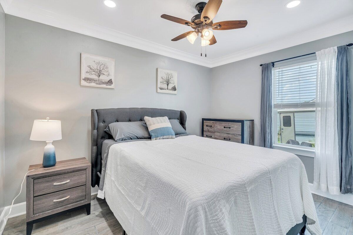 3 habitaciones, tabla de planchar con plancha y wifi gratis 