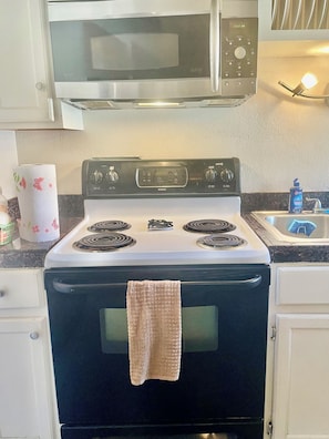 Oven, stovetop