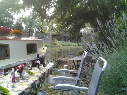Carcassonne and Canal de Midi Romantic Cottage